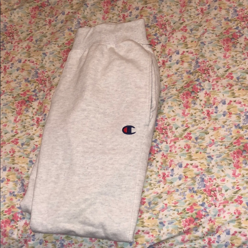 Champion Joggers/Sweatpants